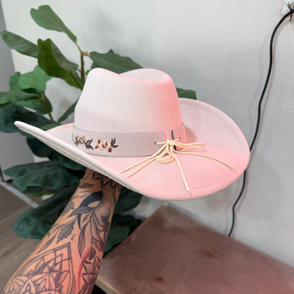 Flores Cowgirl Hat