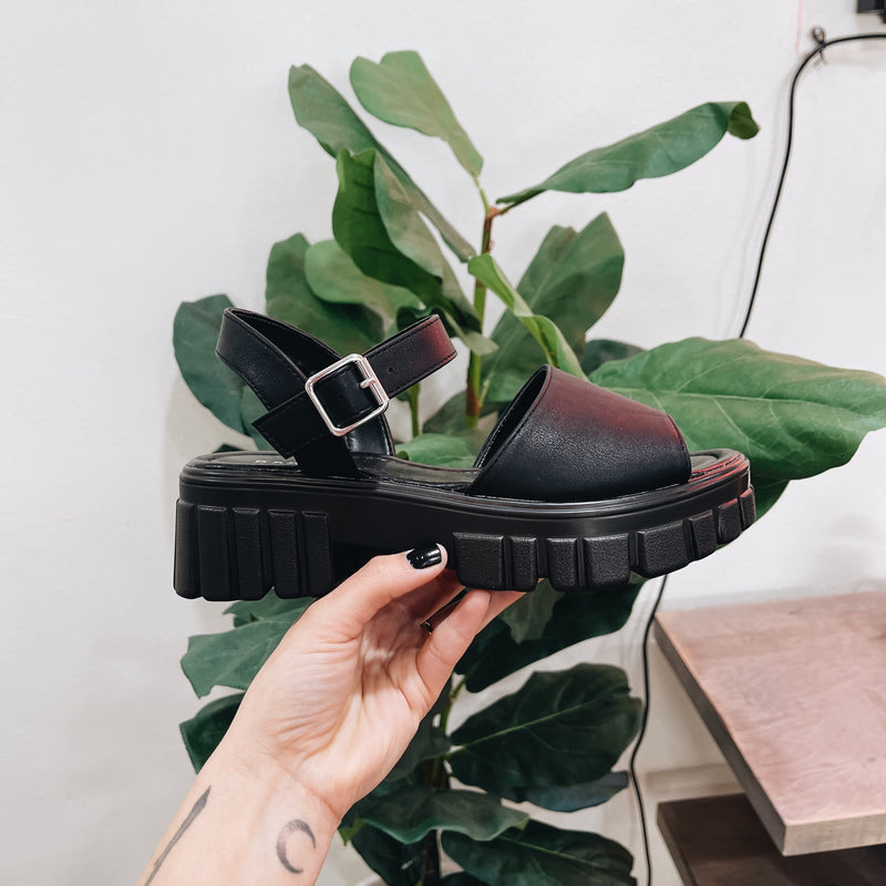 Monet Sandal – Lace and Luck