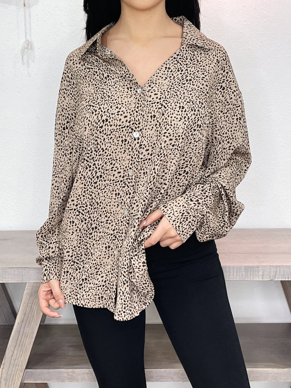 Dainty Leopard Button Up
